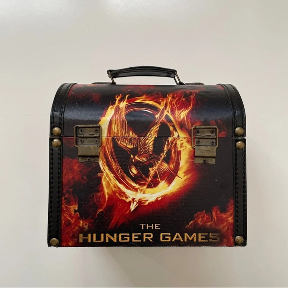 The Hunger Games Mockingjay Treasure Box Storage Chest Collector’s Item - Picture 6 of 15